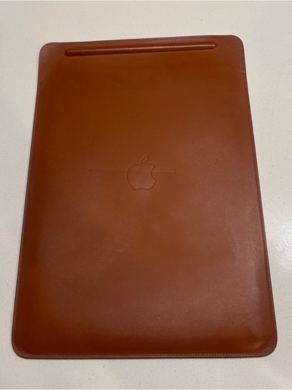 Apple Leather Tablet/iPad Sleeve in Saddle Brown